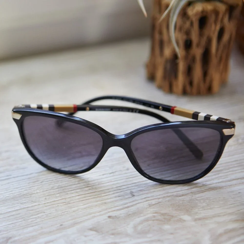 Burberry Cat Eye Sunglasses in Black | UV + Polarized Gradient Lenses - Picture 5 of 10